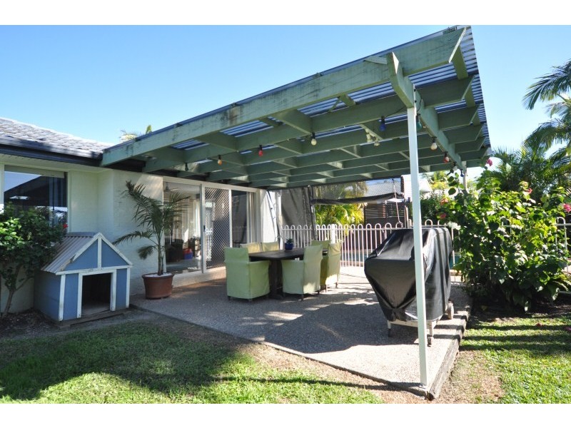 26 Arnold Palmer Drive, Parkwood QLD 4214