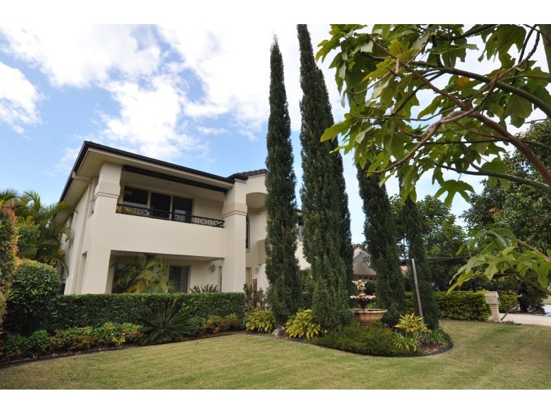 38 Brittany Drive, Oxenford QLD 4210