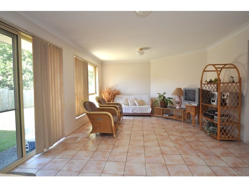 75 Henry Cotton Drive, Parkwood QLD 4214