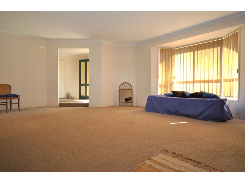 75 Henry Cotton Drive, Parkwood QLD 4214