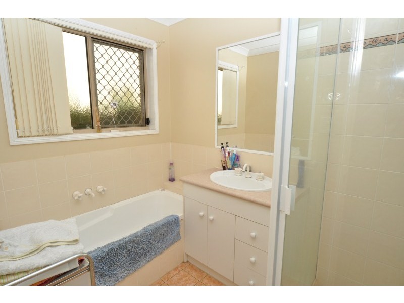 24 Tiger Drive, Arundel QLD 4214