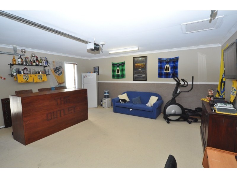 24 Tiger Drive, Arundel QLD 4214