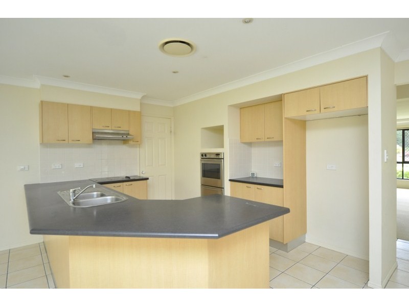 5 Watergum Parade, Molendinar QLD 4214