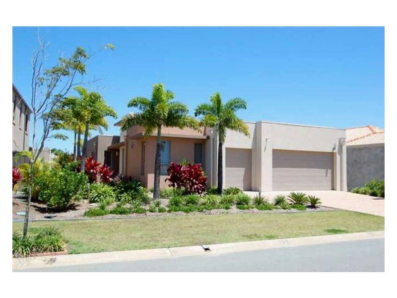 2804 Gracemere Circuit North, Hope Island QLD 4212