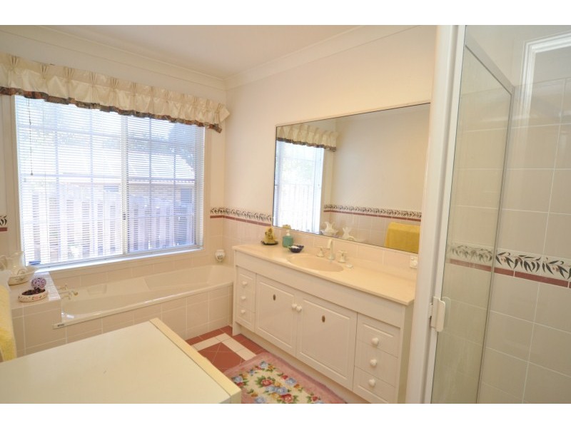 36 Inverness Way, Parkwood QLD 4214