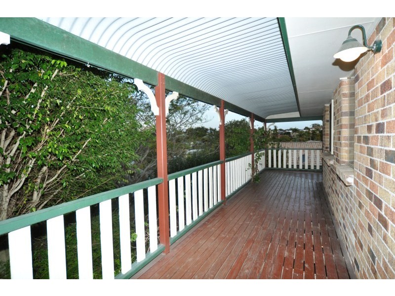 8 Iron Place, Arundel QLD 4214