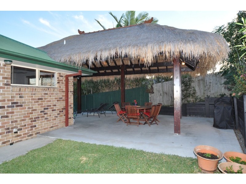 8 Iron Place, Arundel QLD 4214