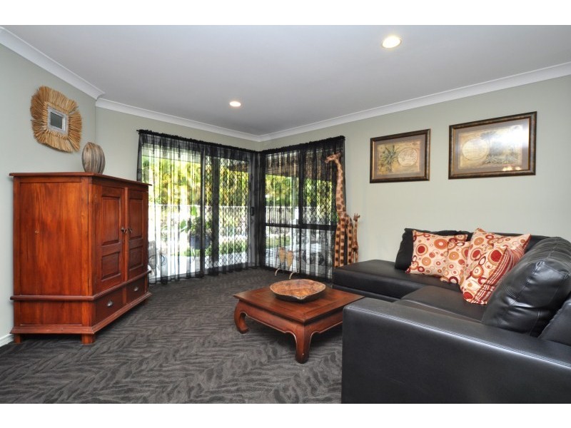 24 Alcott Court, Parkwood QLD 4214