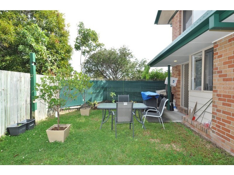 6/75 Brown Street, Labrador QLD 4215