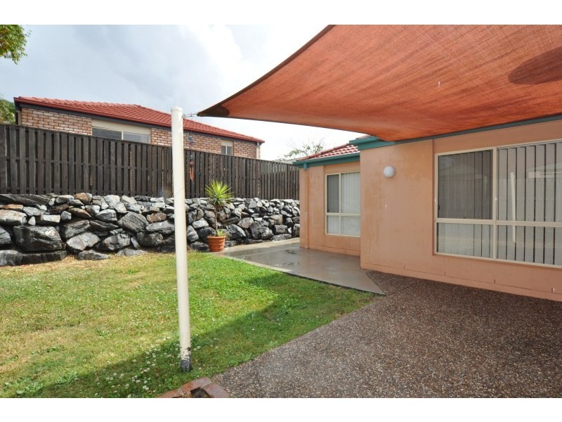 2 Madasin Close, Arundel QLD 4214