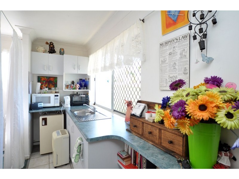16 Carrumbella Drive, Arundel QLD 4214