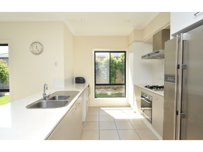 4 Corymbia Way, Molendinar QLD 4214