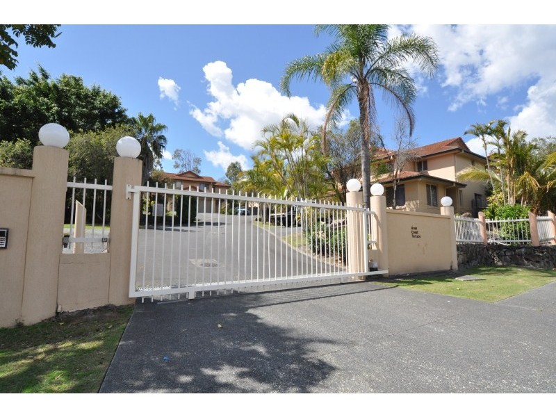 99 Greenacre Drive, Parkwood QLD 4214
