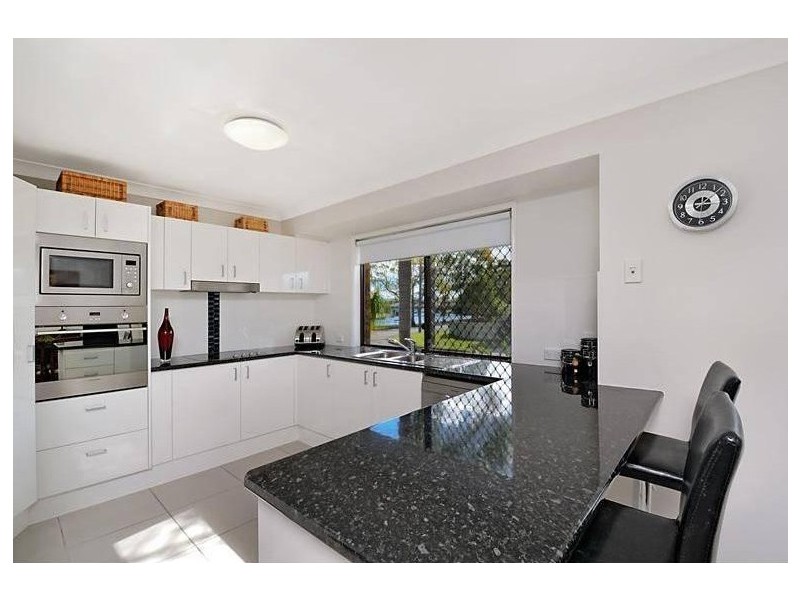 13 Kilmartin Esplanade, Biggera Waters QLD 4216