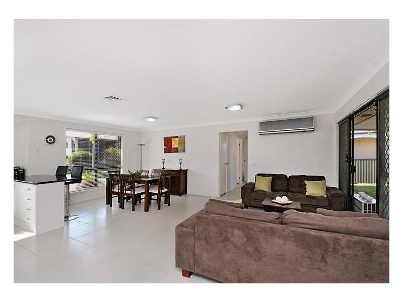 13 Kilmartin Esplanade, Biggera Waters QLD 4216