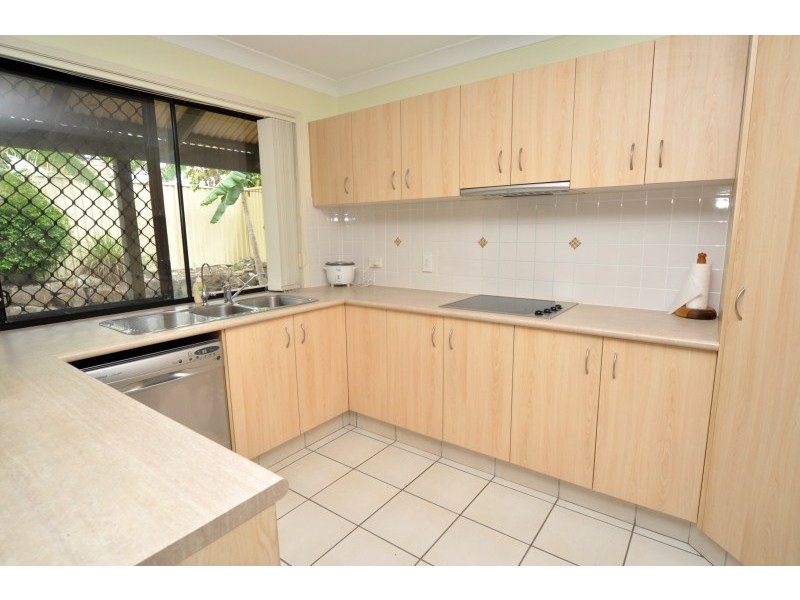 103 Christina Ryan Way, Arundel QLD 4214