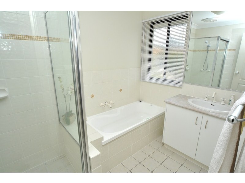 103 Christina Ryan Way, Arundel QLD 4214