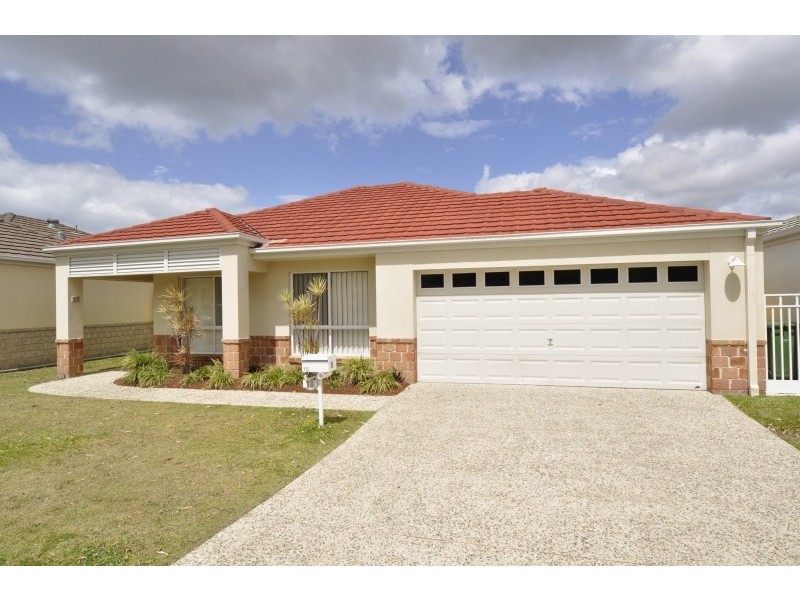 18 Leighanne Crescent, Arundel QLD 4214