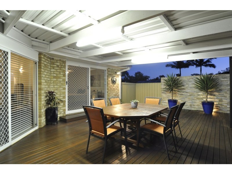 24 Von Nida Street, Parkwood QLD 4214