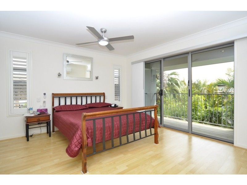Labrador QLD 4215