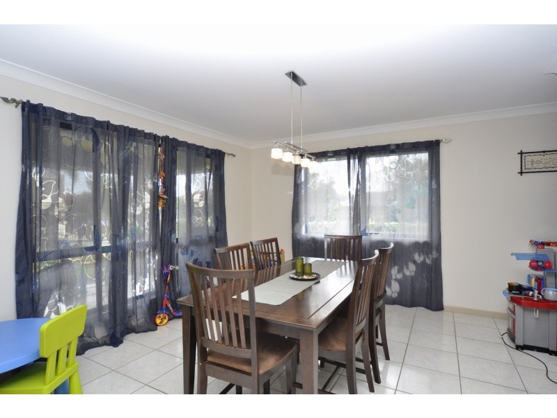 62 Coachwood Drive, Molendinar QLD 4214