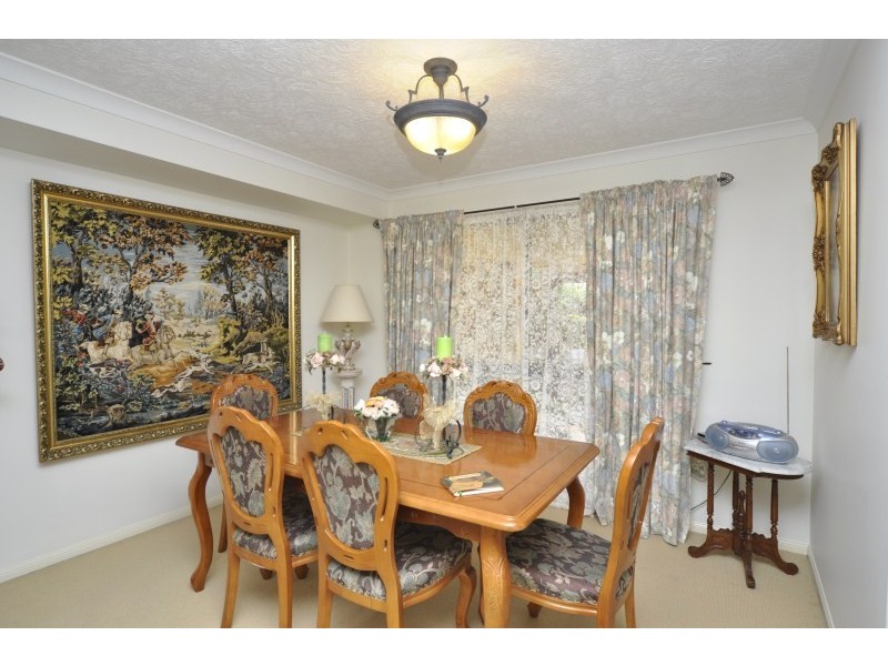 31 Ingles Circuit, Arundel QLD 4214