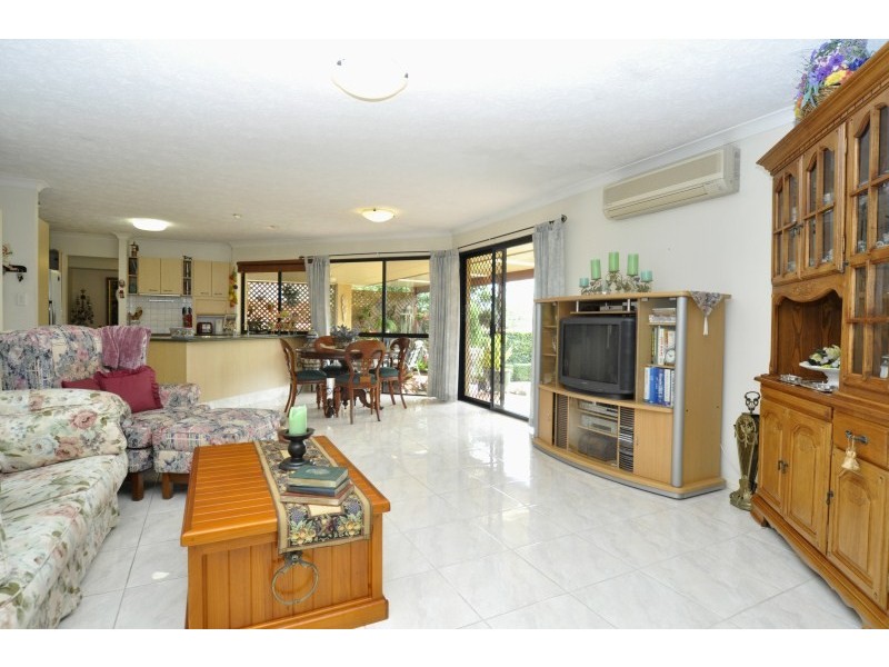 31 Ingles Circuit, Arundel QLD 4214