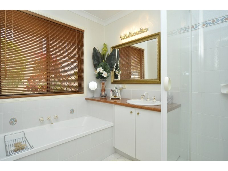 31 Ingles Circuit, Arundel QLD 4214