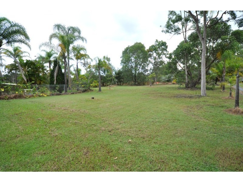1 Hammond Drive, Gaven QLD 4211
