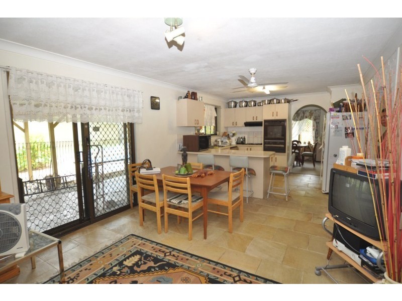 1 Hammond Drive, Gaven QLD 4211