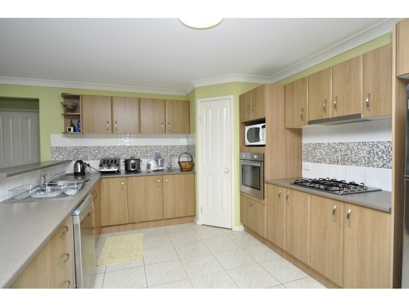25 Stringybark Drive, Molendinar QLD 4214
