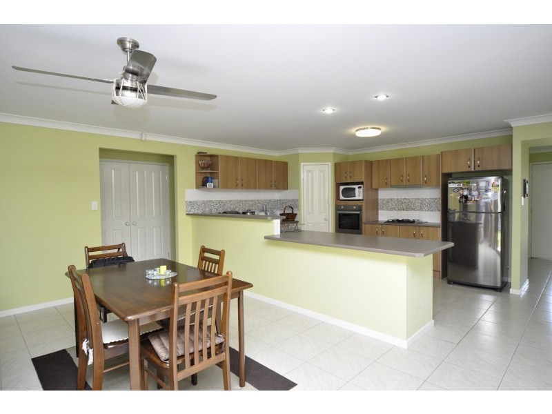 25 Stringybark Drive, Molendinar QLD 4214
