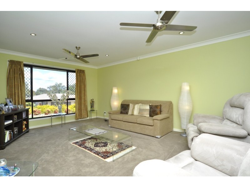 25 Stringybark Drive, Molendinar QLD 4214