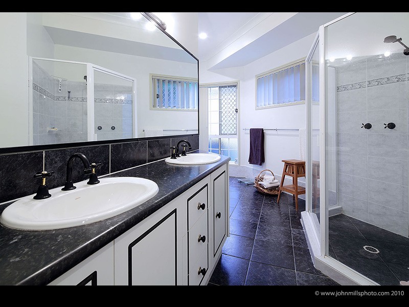 5 Hirono Court, Parkwood QLD 4214