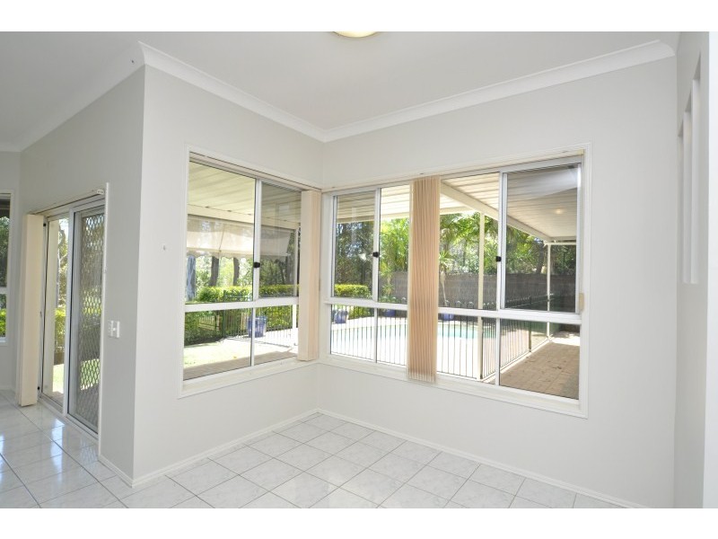 15 Desert Falls Crescent, Parkwood QLD 4214