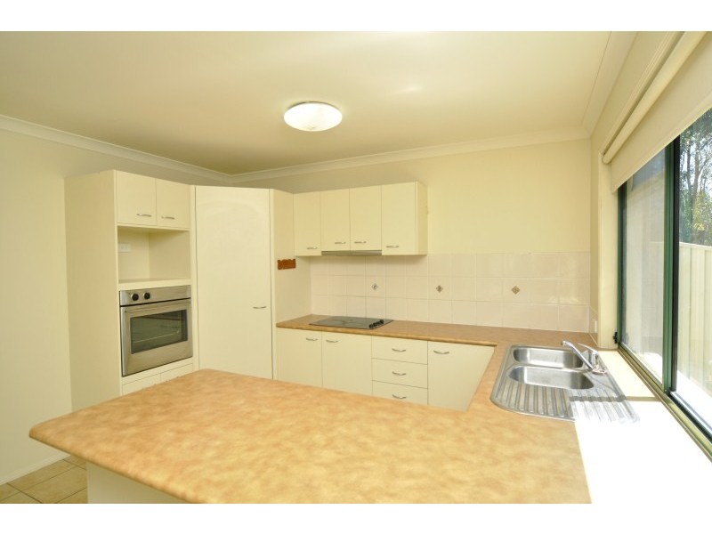 48 Christina Ryan Way, Arundel QLD 4214