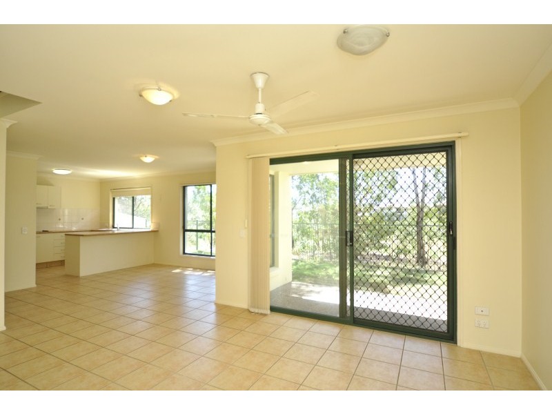 48 Christina Ryan Way, Arundel QLD 4214