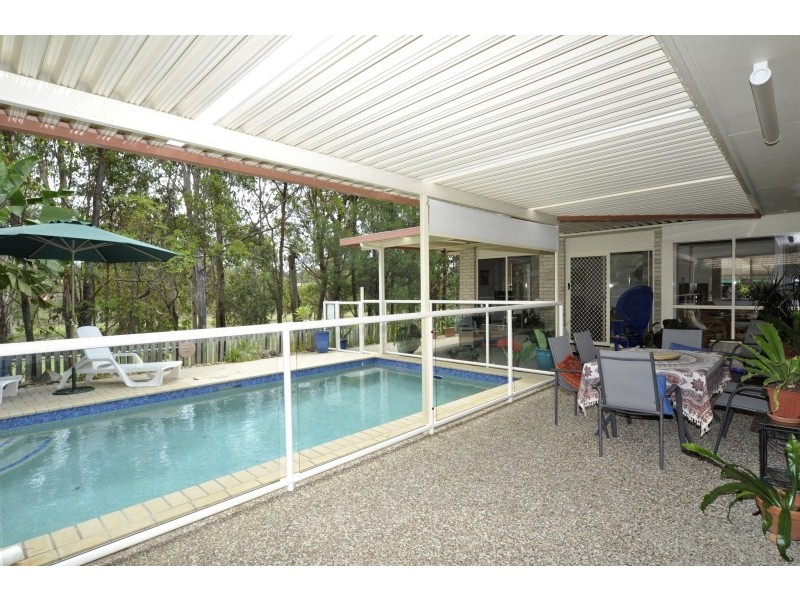 1 Desert Falls Crescent, Parkwood QLD 4214