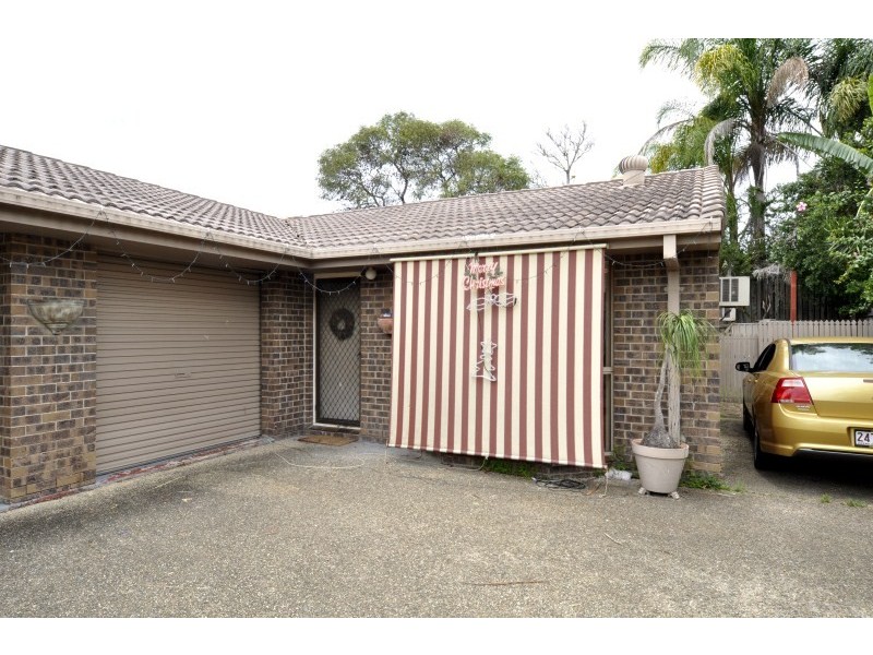 2/27 Nina Parade, Arundel QLD 4214