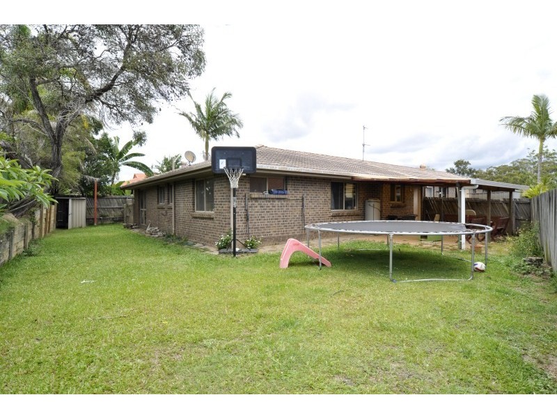 2/27 Nina Parade, Arundel QLD 4214