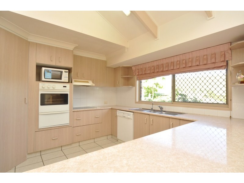 4 Bill Court, Parkwood QLD 4214