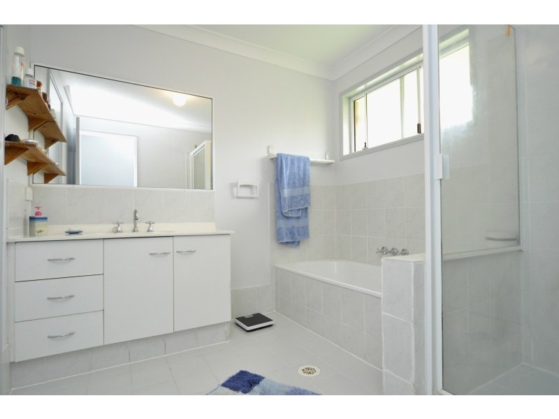 52/97 Edmund Rice Drive, Southport QLD 4215