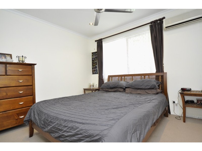 1/3 Orkney Place, Labrador QLD 4215