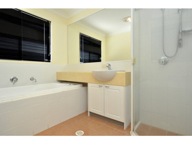 89 Highcrest Circuit, Molendinar QLD 4214