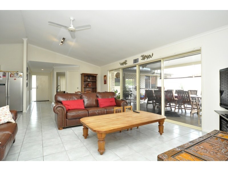 39 Gemini Circuit, Molendinar QLD 4214