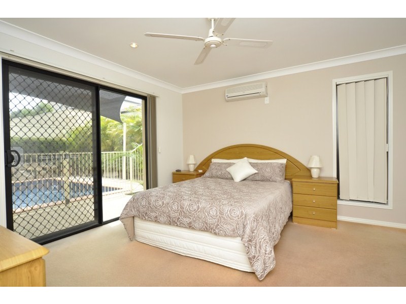 37 Golden Bear Drive, Arundel QLD 4214