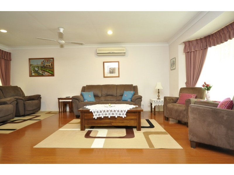 36 Morfantaine Terrace, Parkwood QLD 4214