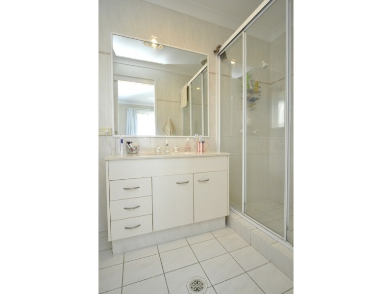 12 Weiskoph Court, Parkwood QLD 4214