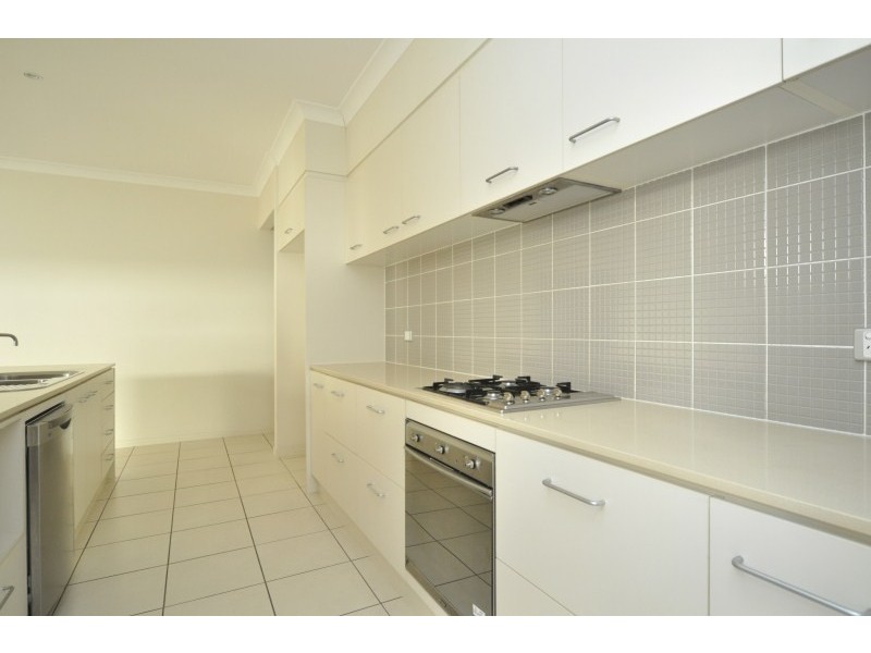 29 Lockwood Place, Molendinar QLD 4214