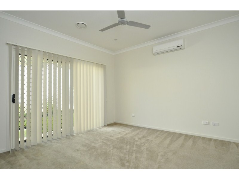 29 Lockwood Place, Molendinar QLD 4214